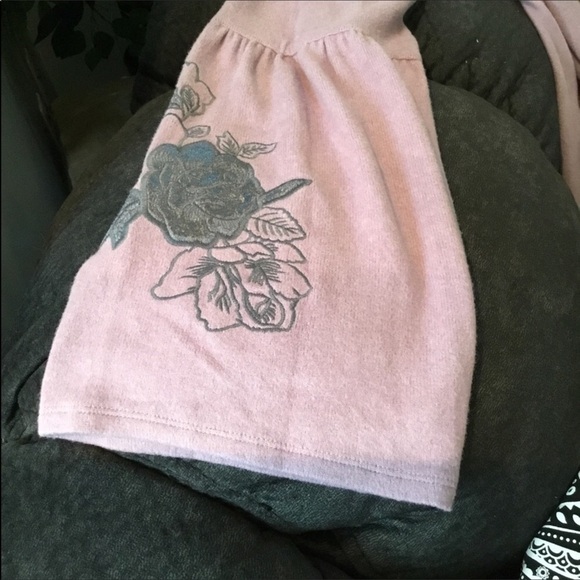 SIMPLY VeraVera Wang Small purple bell sleeve Top - Picture 2 of 15